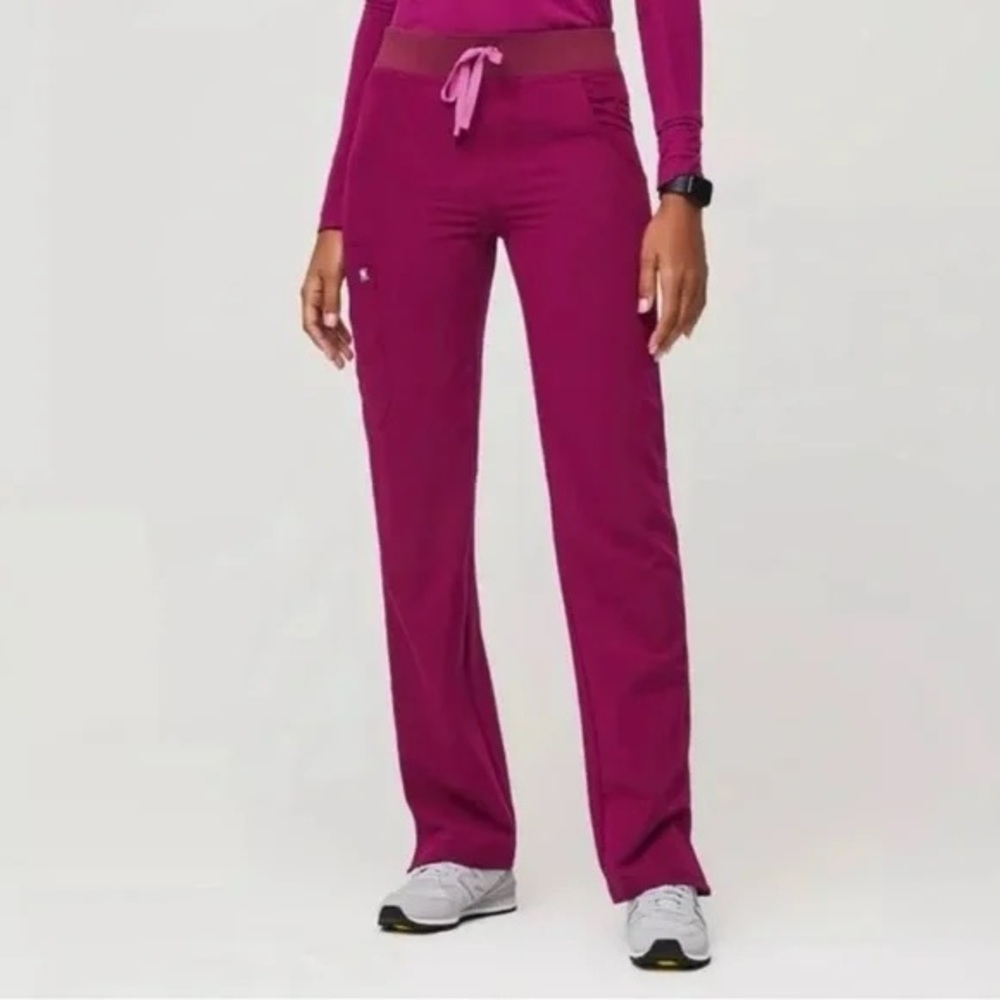 Figs Scrubs Limited Edition✨ Kade pants in Dark Magenta size Med PO#2190